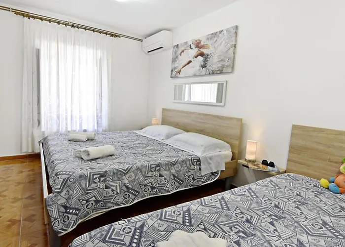 아파트 With Parking Space Murine, - 22510 *