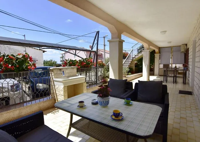 아파트 With Parking Space Murine, - 22510