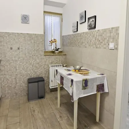 With Parking Space Murine, - 22510 *